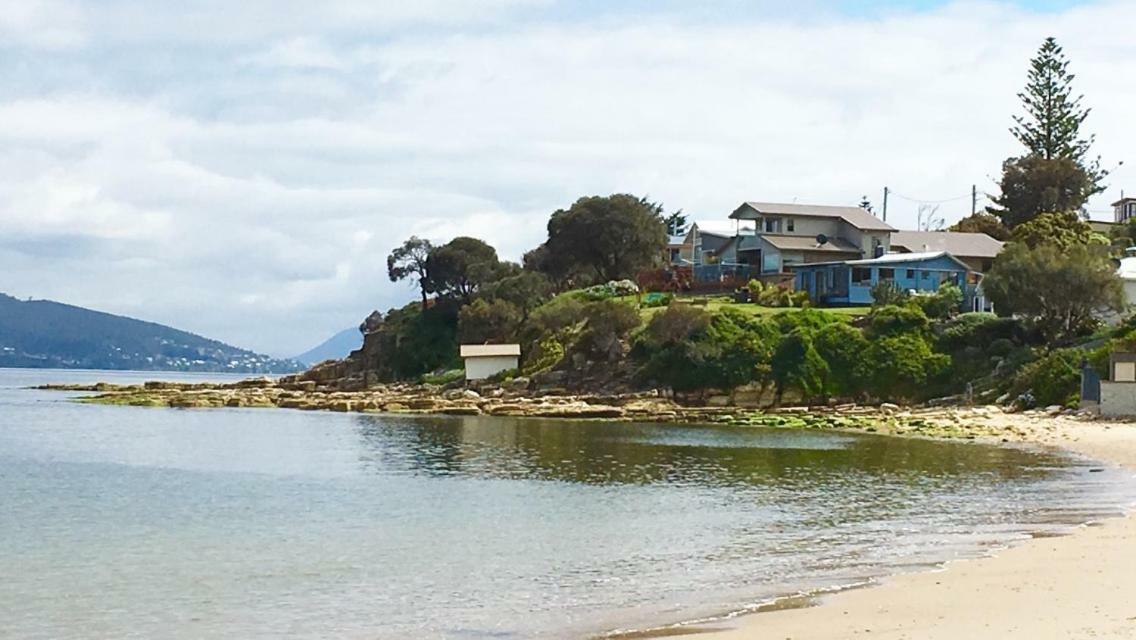 Beach Buoy Opossum Bay South Arm Ngoại thất bức ảnh